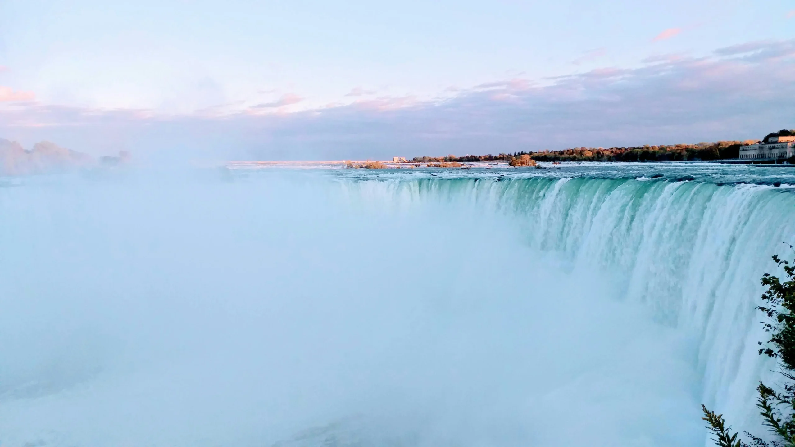 Horseshoe Falls view during a 2 days in Niagara Falls itinerary